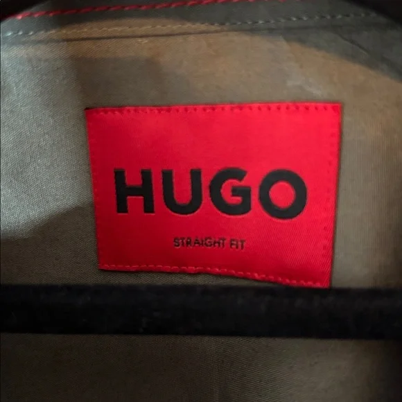 HUGO Men's Khaki Short Sleeve Shirt - Picture 2 of 5